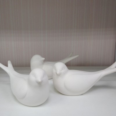 Птица ласточка  белая керамическая